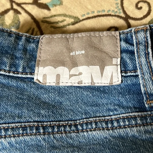 Mavi New York High-Rise Straight Jeans - Picture 2 of 11